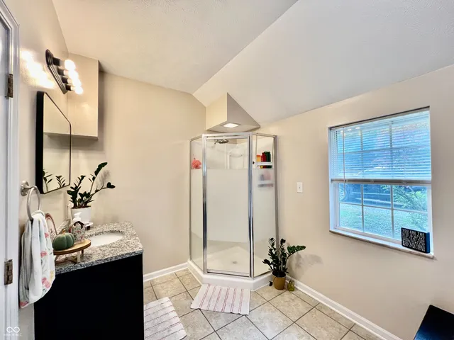 $279,900 | 7693 South Bob Allen Road, Freetown, IN 47235