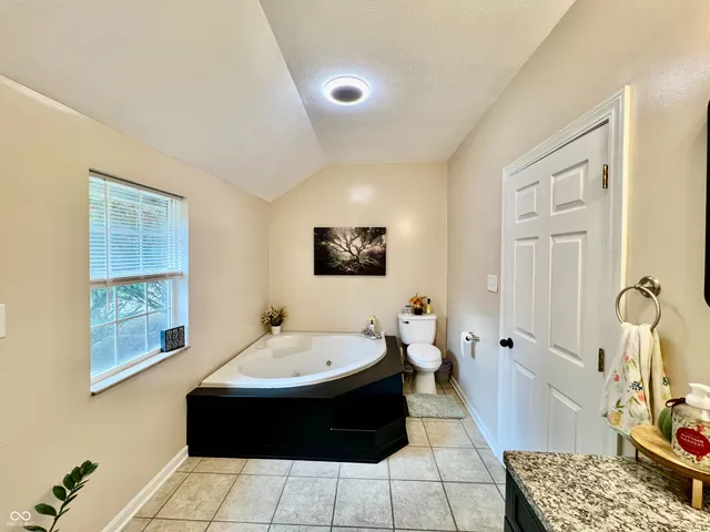 $279,900 | 7693 South Bob Allen Road, Freetown, IN 47235