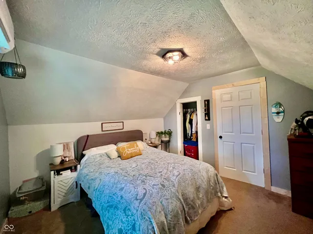 $279,900 | 7693 South Bob Allen Road, Freetown, IN 47235