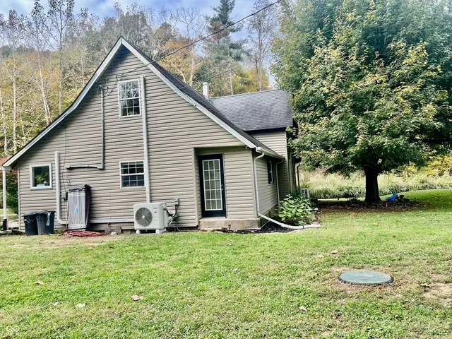 $279,900 | 7693 South Bob Allen Road, Freetown, IN 47235