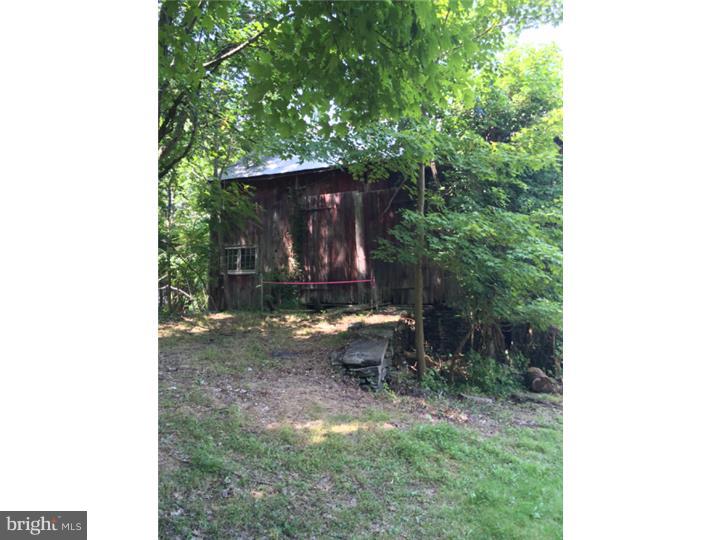 6156 Covered Bridge Road Pipersville, PA 18947 - Photo 14 of 15 Barn