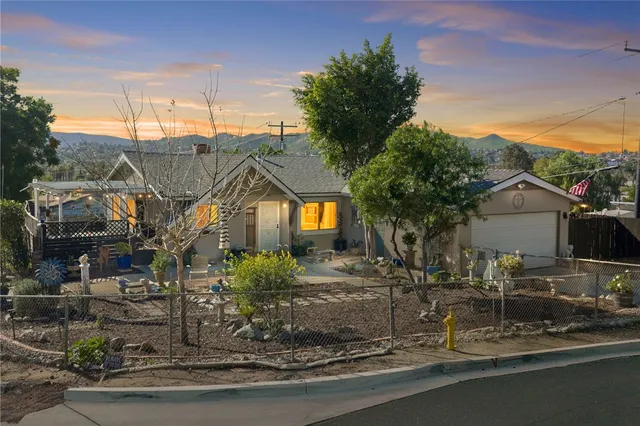 $475,000 | 3201 Muriel Drive, Jurupa Valley, CA 92509