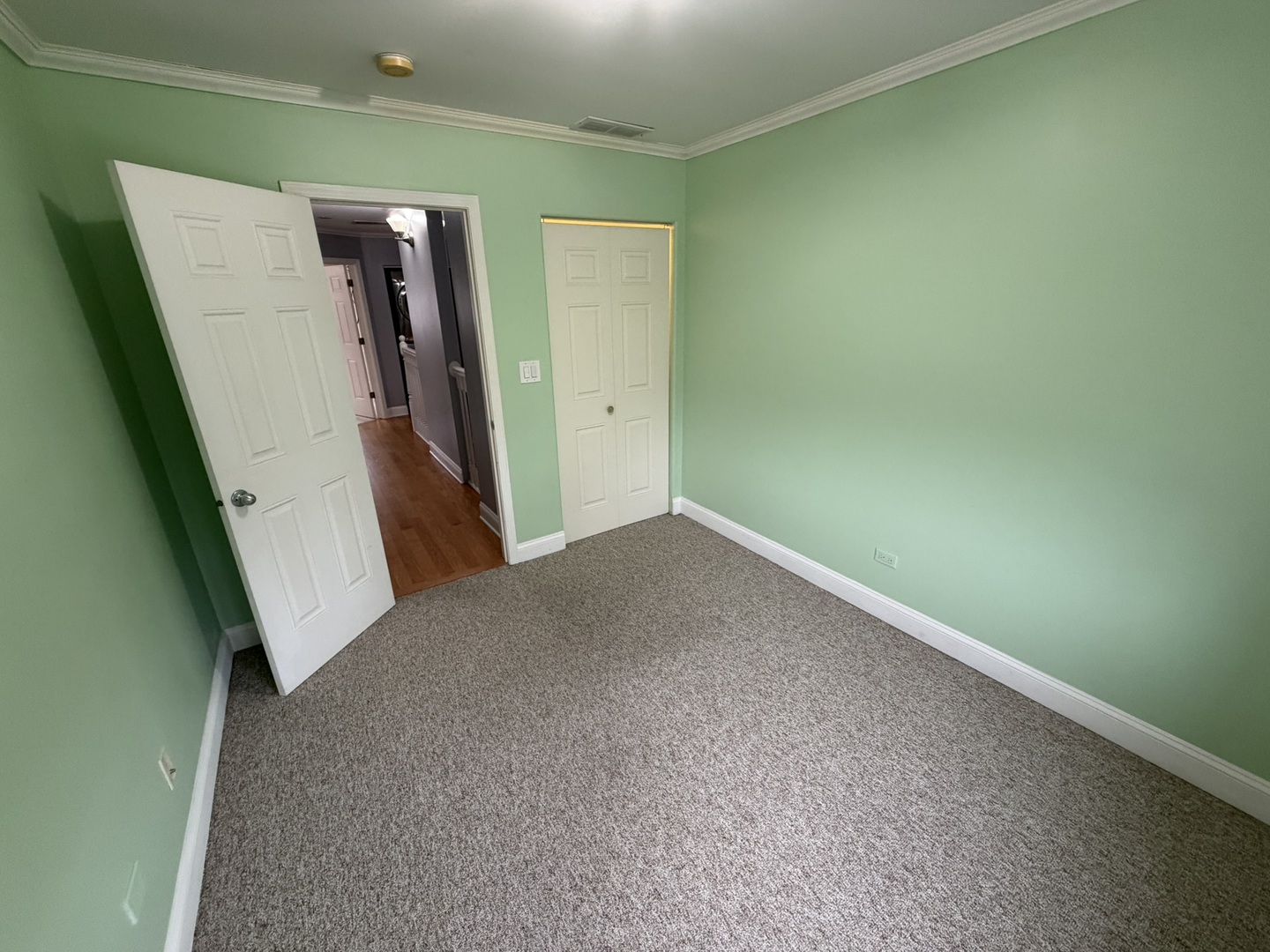 183 North Des Plaines River Road, Unit E2 Des Plaines, IL 60016 - Photo 18 of 25