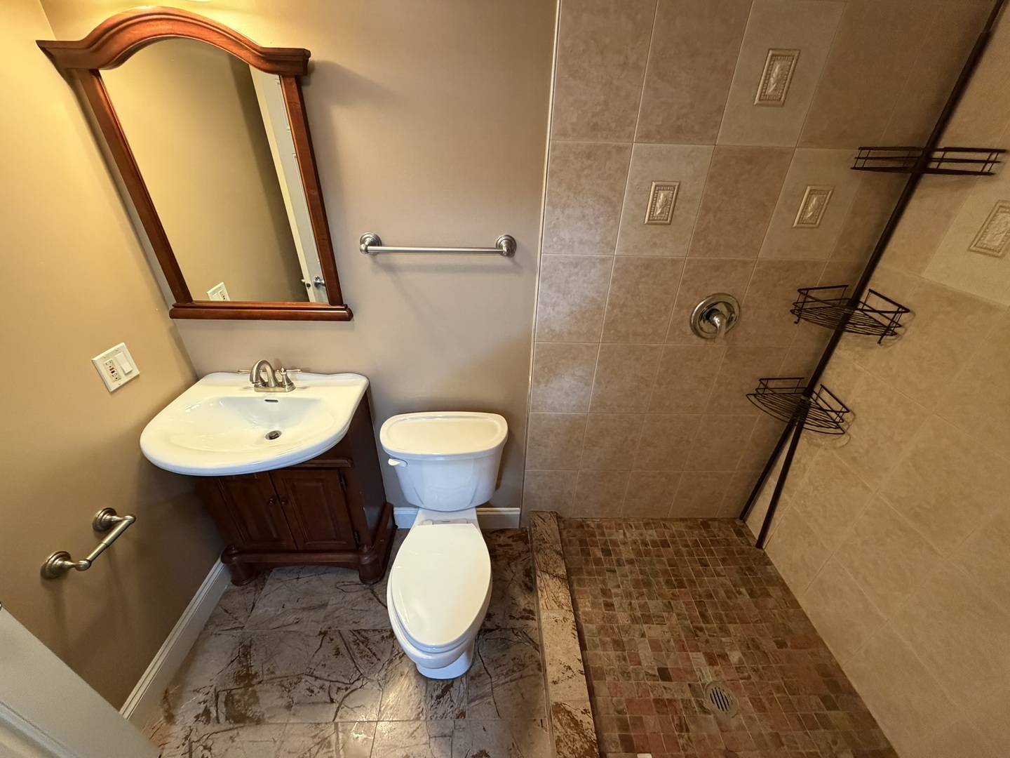 183 North Des Plaines River Road, Unit E2 Des Plaines, IL 60016 - Photo 21 of 25