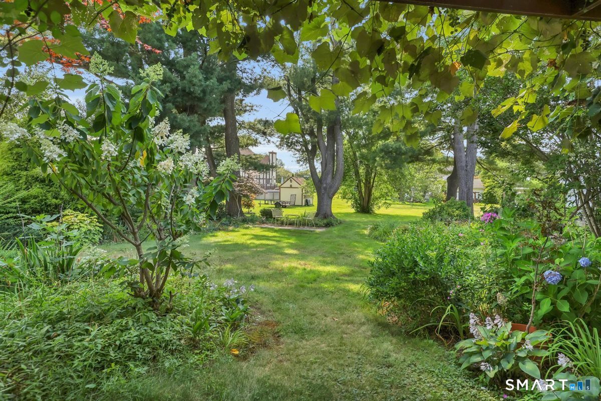 711 Ridge Road Middletown, CT 06457 - Photo 36 of 39 Gallery Image 36