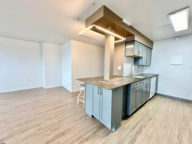 $1,800 | 3817 Ventnor Avenue, Unit 1201, Atlantic City, NJ 08401