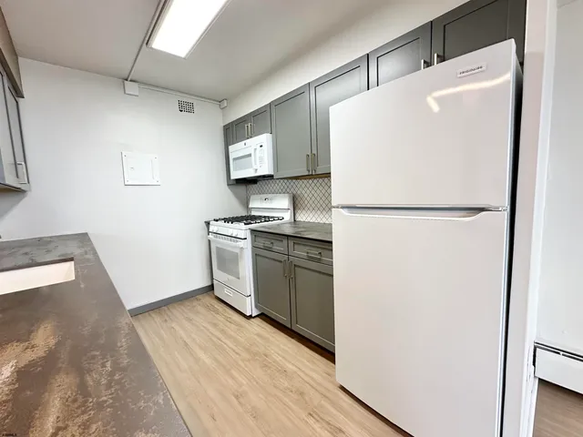 $1,800 | 3817 Ventnor Avenue, Unit 1201, Atlantic City, NJ 08401