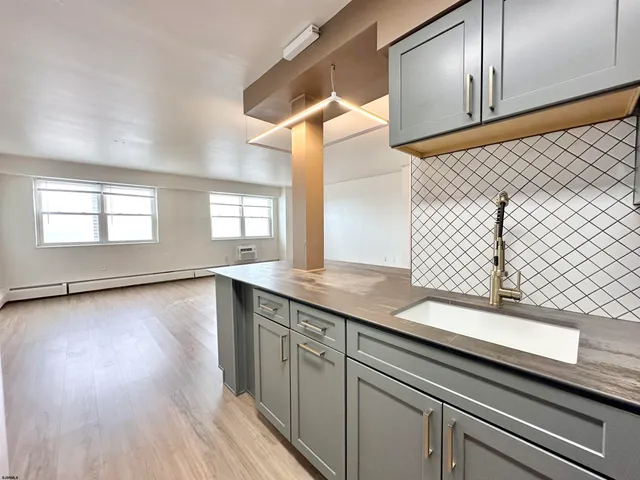 $1,800 | 3817 Ventnor Avenue, Unit 1201, Atlantic City, NJ 08401