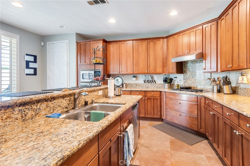 1491 Big Sky Drive Beaumont, CA 92223 - Photo 15 of 39