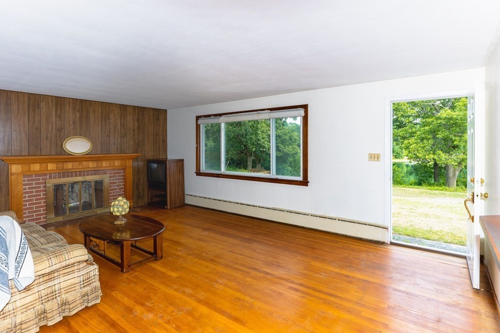 284 Lake Drive Springfield, MA 01151 - Photo 16 of 29