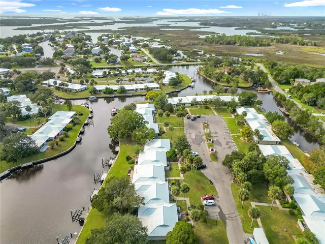 $235,000 | 11293 West Bayshore Drive, Unit 87, Crystal River, FL 34429