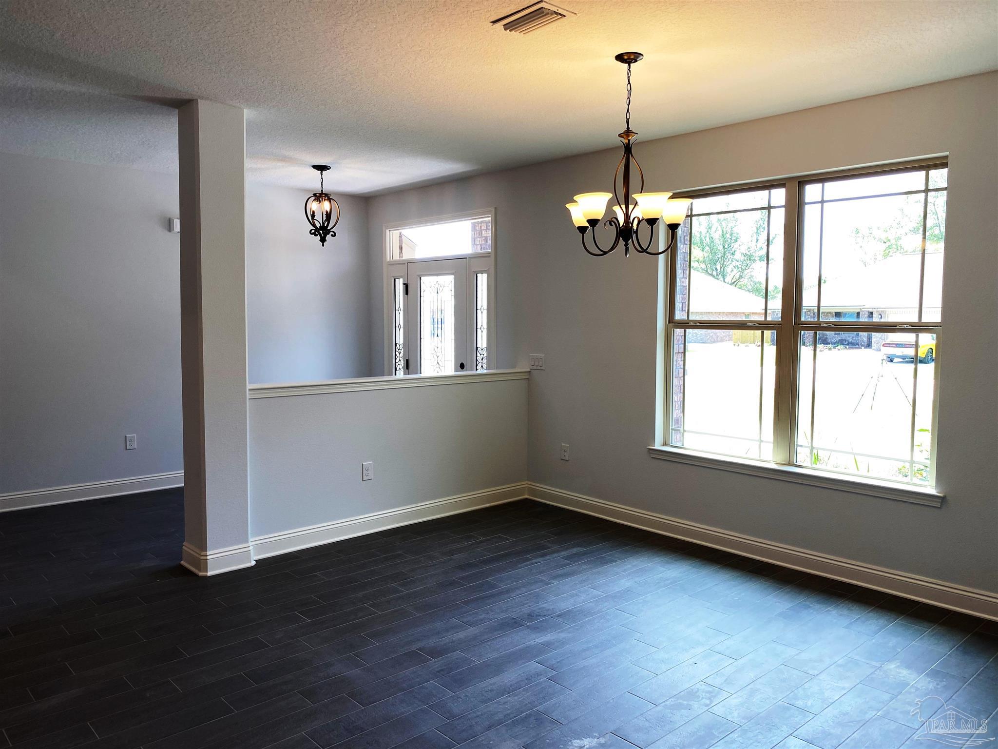 5424 South A Jones Road Milton, FL 32583 - Photo 8 of 27 Here's a view of the dining/foyer area.