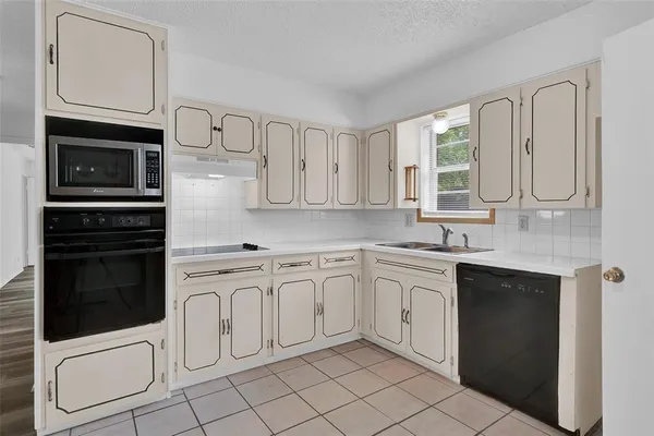 $245,000 | 412 Lee Boulevard, Pottsboro, TX 75076