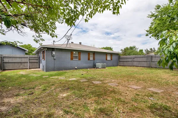 $245,000 | 412 Lee Boulevard, Pottsboro, TX 75076