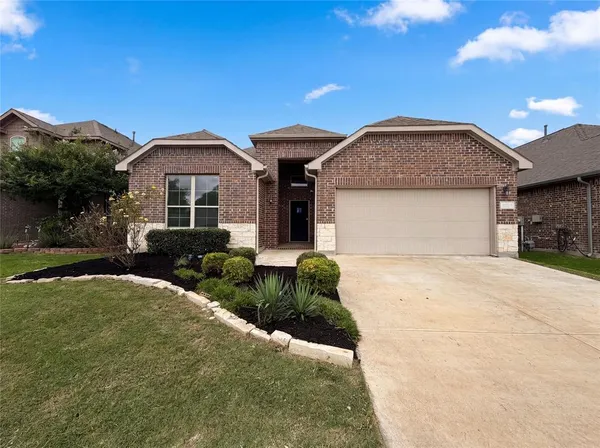 $365,000 | 929 Dove Cove, Argyle, TX 76226