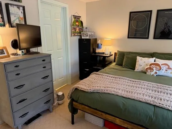 $268,000 | 41 Northeast Village Road, Concord, NH 03301