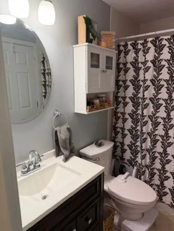 $268,000 | 41 Northeast Village Road, Concord, NH 03301