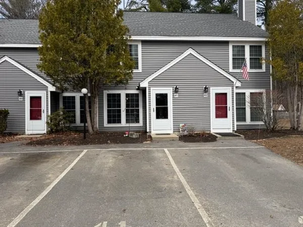 $268,000 | 41 Northeast Village Road, Concord, NH 03301