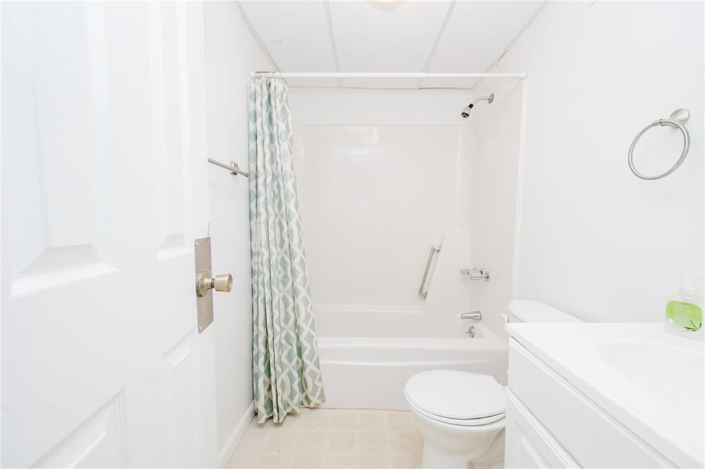 1162 Water Street Indiana, PA 15701 - Photo 20 of 26 a bathroom with a toilet a sink and a bathtub