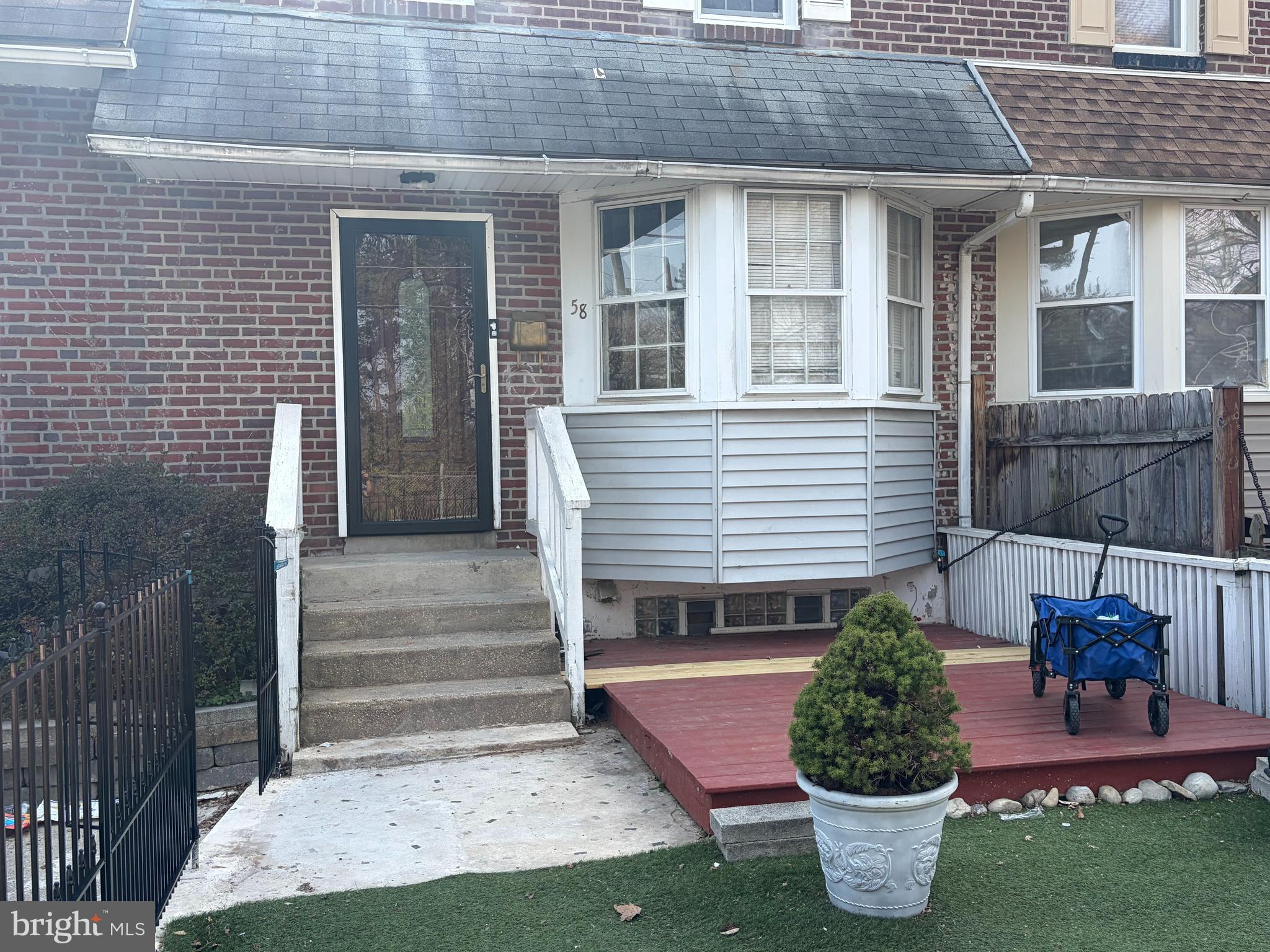 58 Gilpin Road Upper Darby, PA 19082 - Photo 3 of 34