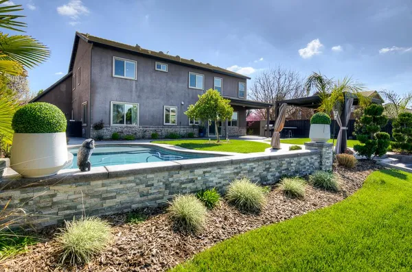$890,000 | 4249 North Waterside Drive, Clovis, CA 93619