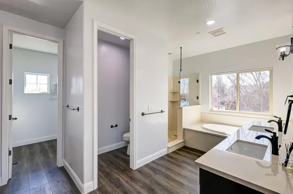 $890,000 | 4249 North Waterside Drive, Clovis, CA 93619