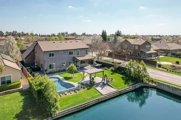 $890,000 | 4249 North Waterside Drive, Clovis, CA 93619