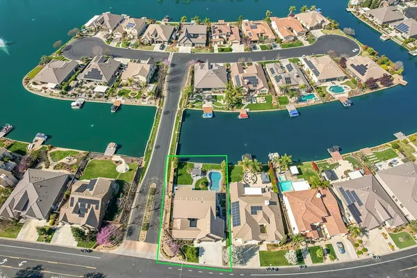 $890,000 | 4249 North Waterside Drive, Clovis, CA 93619