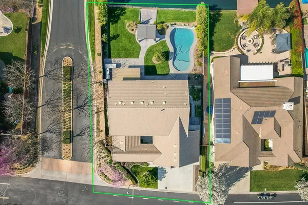 $890,000 | 4249 North Waterside Drive, Clovis, CA 93619