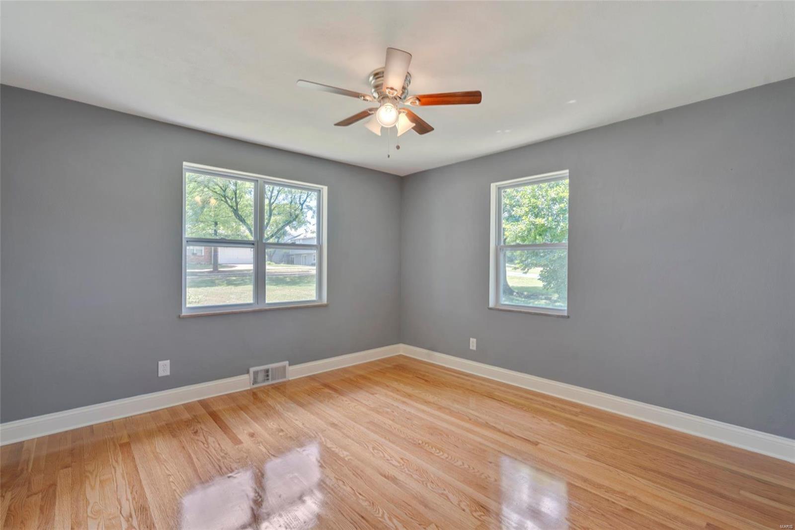 129 Holloway Road Ballwin, MO 63011 - Photo 16 of 37 Gallery Image 16