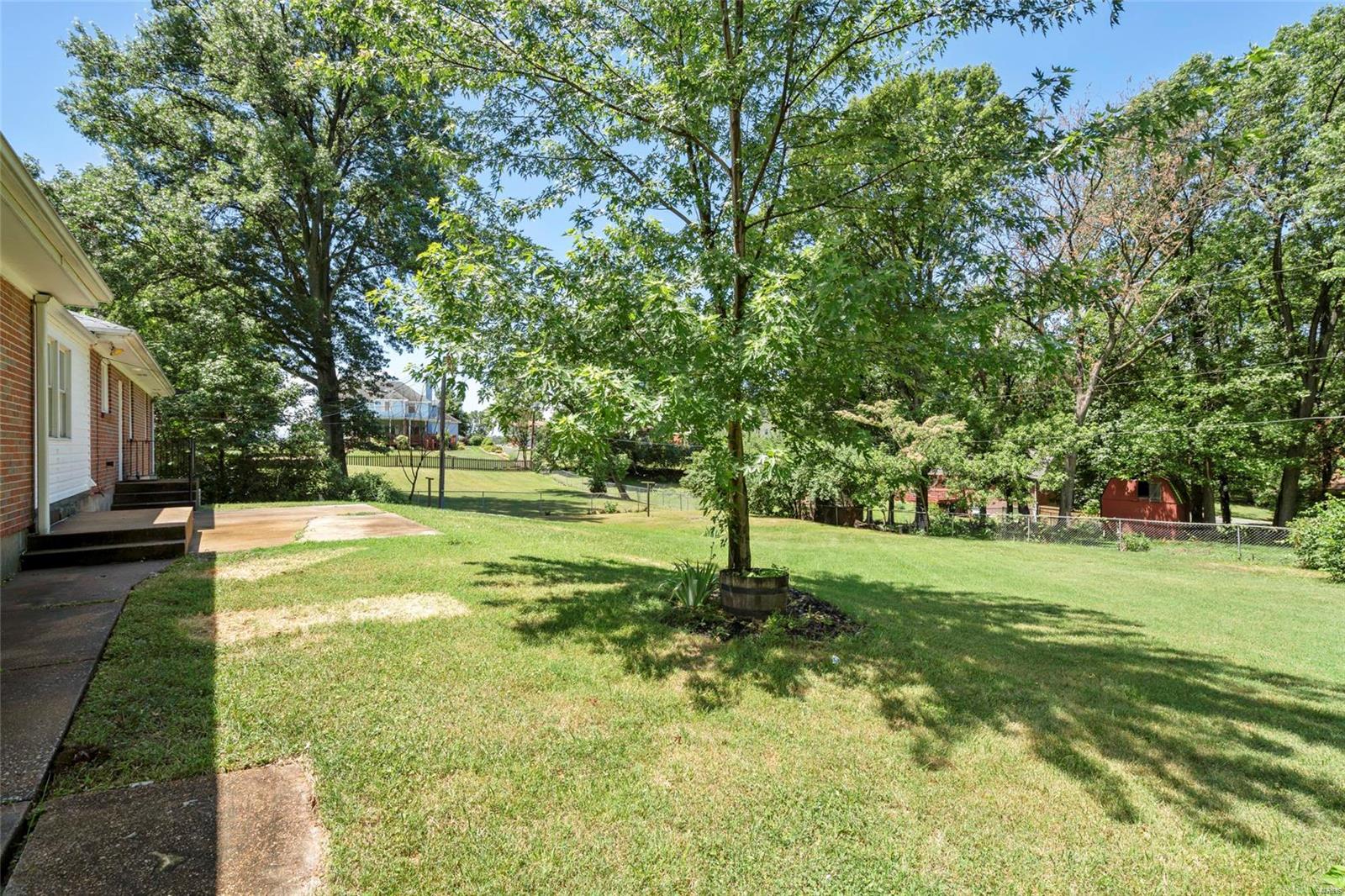 129 Holloway Road Ballwin, MO 63011 - Photo 30 of 37 Gallery Image 30