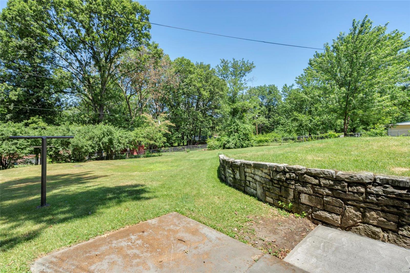 129 Holloway Road Ballwin, MO 63011 - Photo 31 of 37 Gallery Image 31