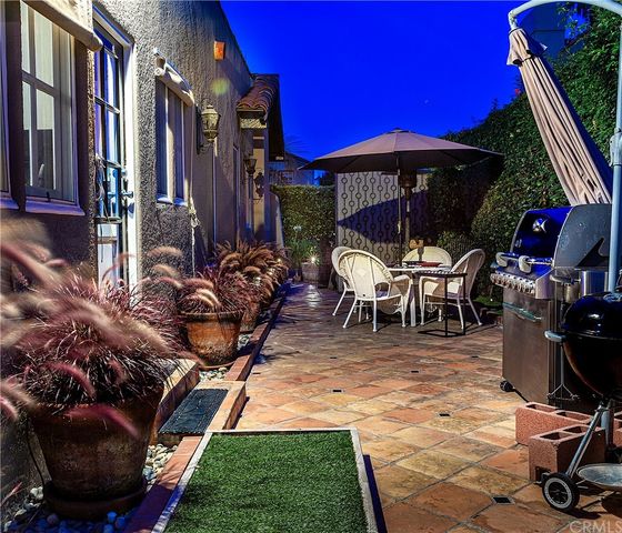 $1,135,000 | 175 Granada Avenue, Long Beach, CA 90803