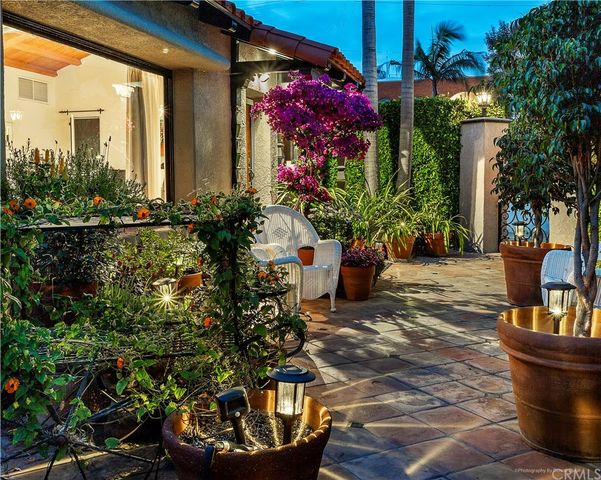 $1,135,000 | 175 Granada Avenue, Long Beach, CA 90803