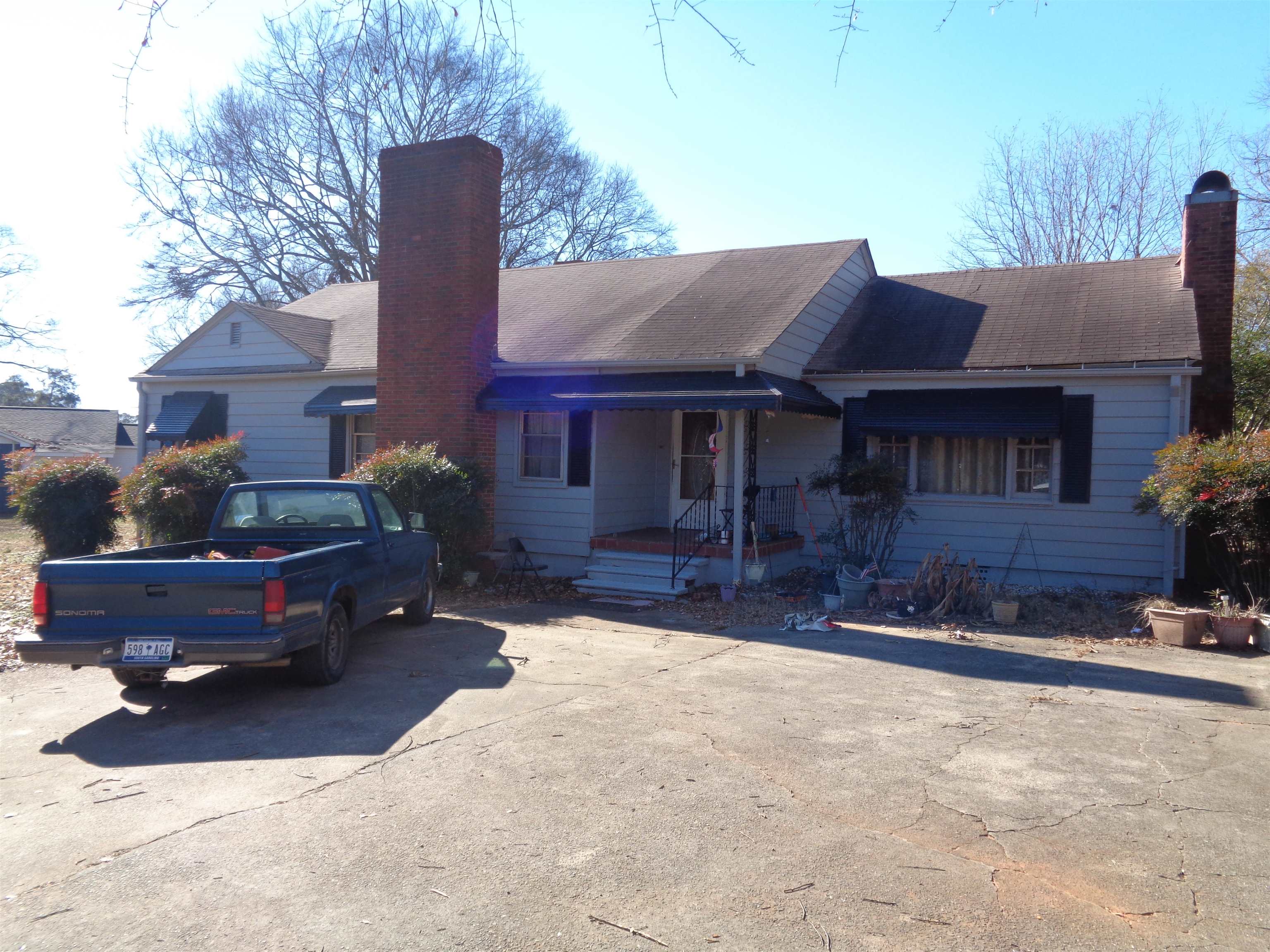 19 Pine Street Inman, SC 29349 - Photo 4 of 31