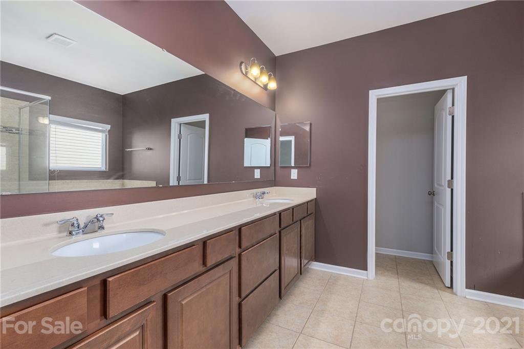6415 Bluegill Road Charlotte, NC 28216 - Photo 11 of 18 Gallery Image 11