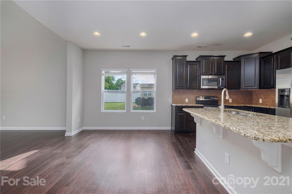 6415 Bluegill Road Charlotte, NC 28216 - Photo 7 of 18 Gallery Image 7
