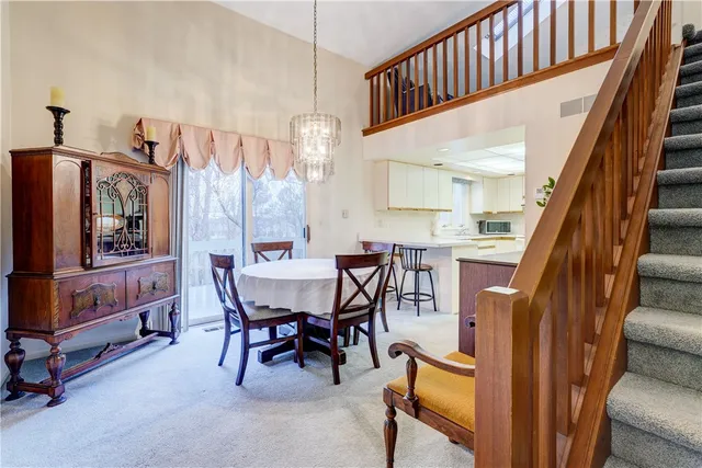 $295,000 | 17 Chenin Run, Perinton, NY 14450