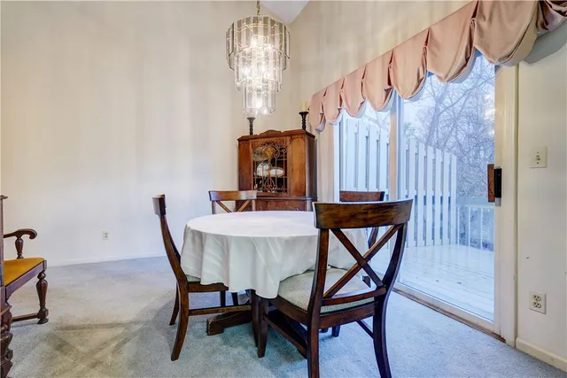 $295,000 | 17 Chenin Run, Perinton, NY 14450