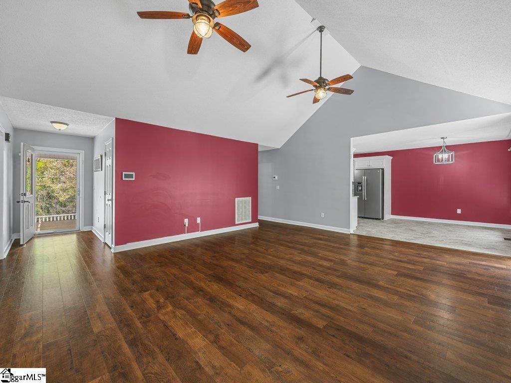 761 Pearson Town Road Moore, SC 29369 - Photo 7 of 39