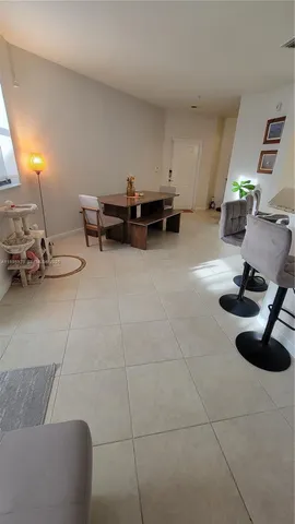 $2,600 | 10630 Northwest 88th Street, Unit 205, Doral, FL 33178