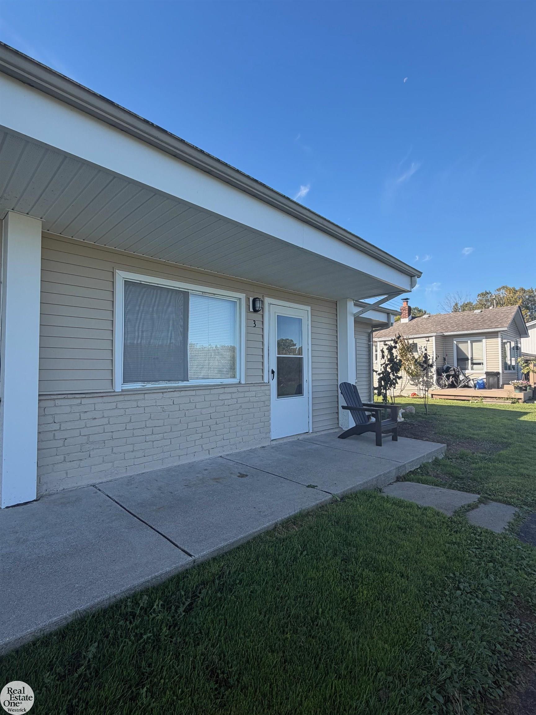 9237 North River Road, Unit 3 Algonac, MI 48001 - Photo 11 of 22