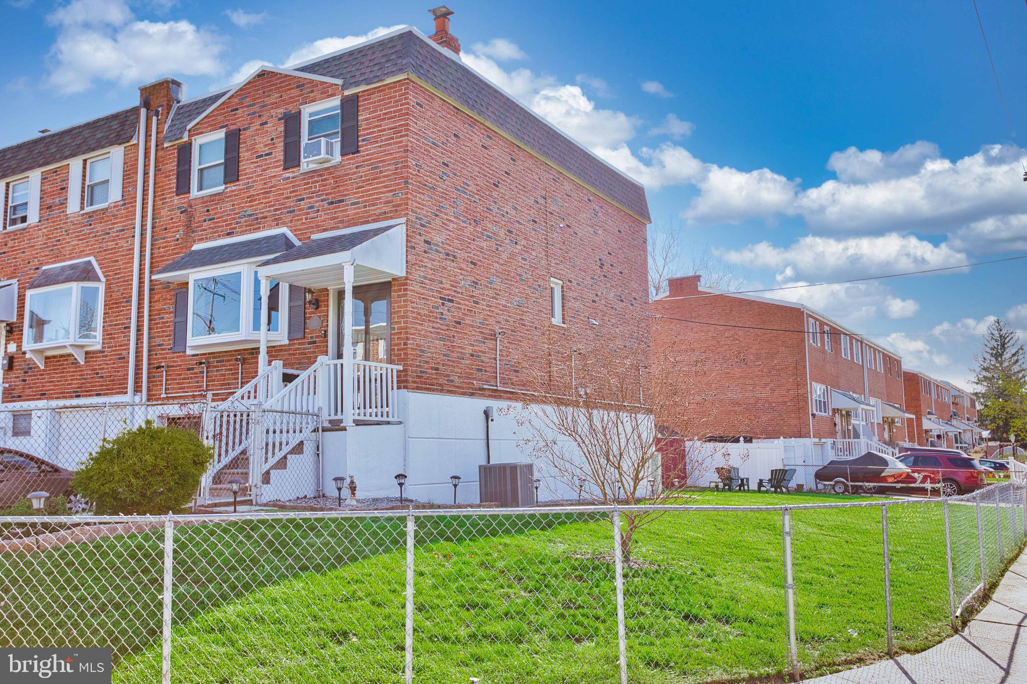 12001 Medford Road Philadelphia, PA 19154 - Photo 23 of 23 Side Yard