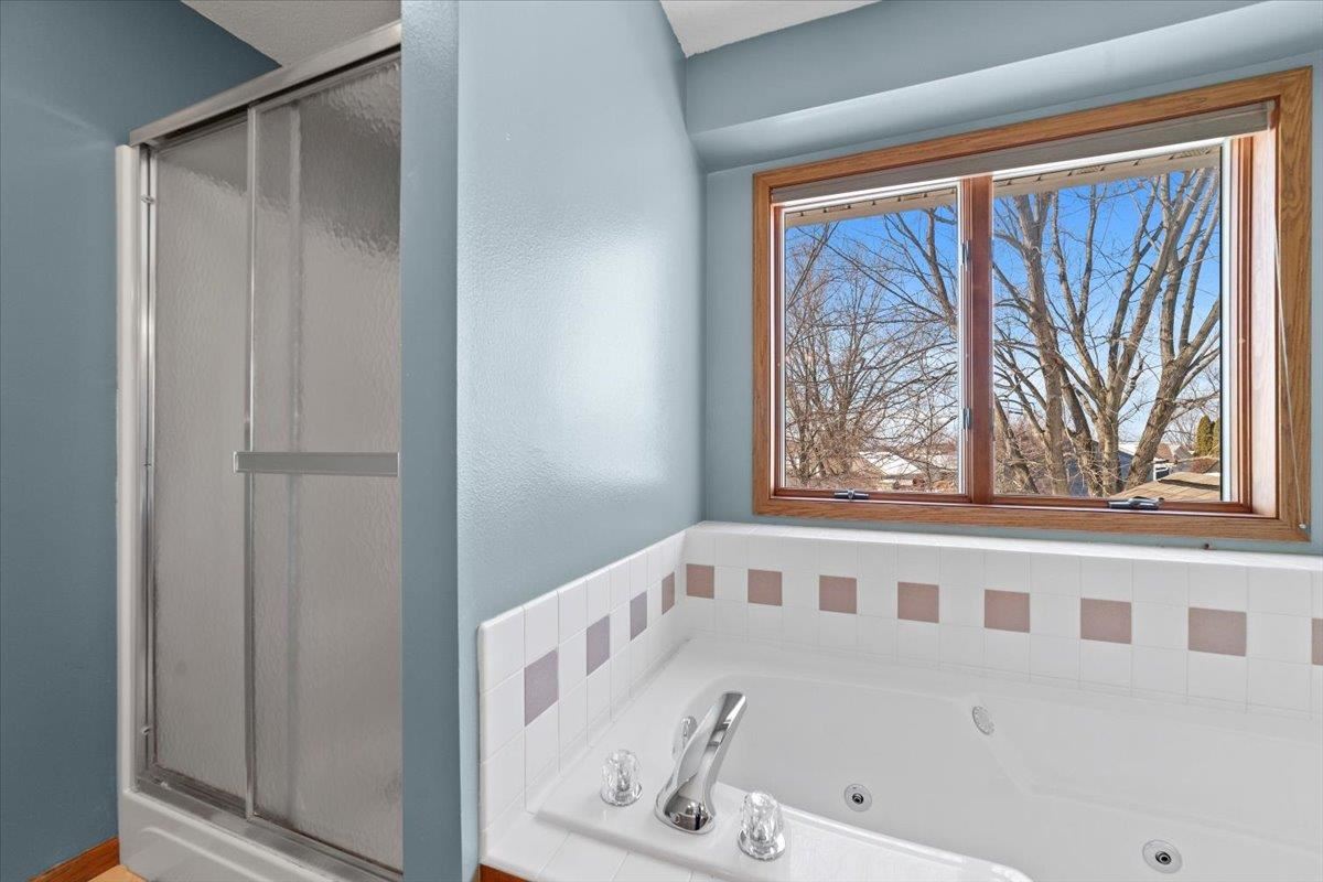 1516 Forest Road Coralville, IA 52241 - Photo 23 of 32 Gallery Image 23