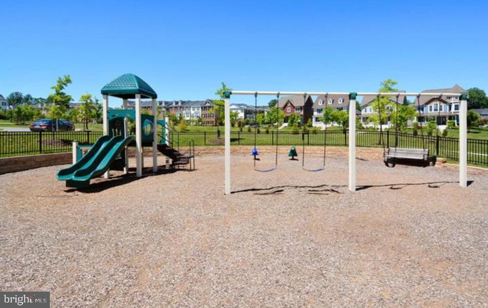 1502 Rabbit Hollow Place Silver Spring, MD 20906 - Photo 33 of 36 Community