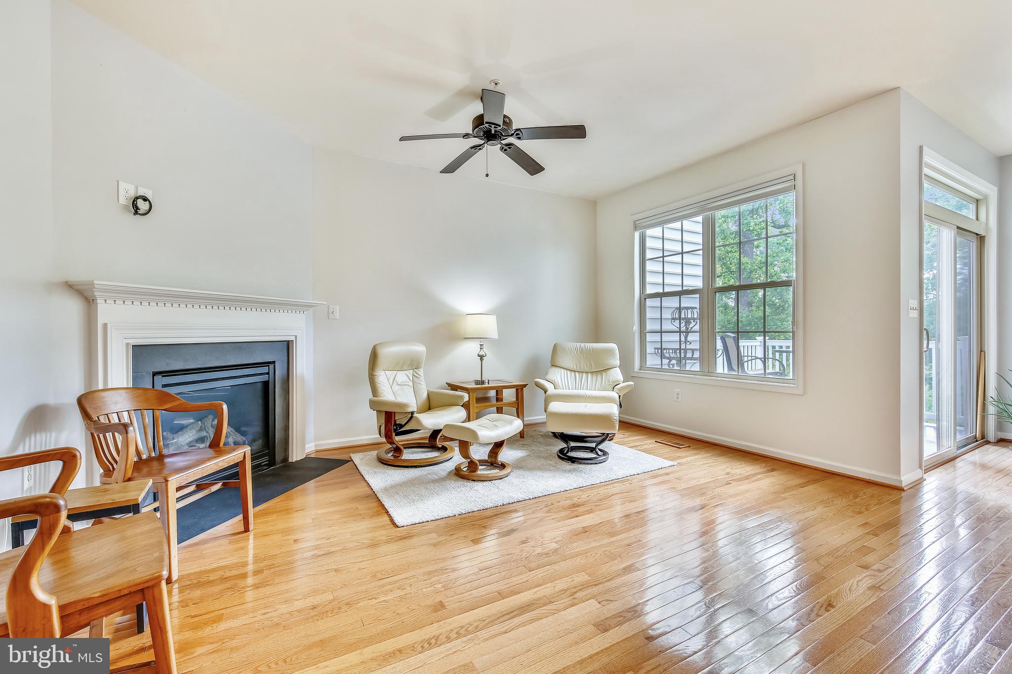 1502 Rabbit Hollow Place Silver Spring, MD 20906 - Photo 10 of 36 Sitting Room off Kitchen