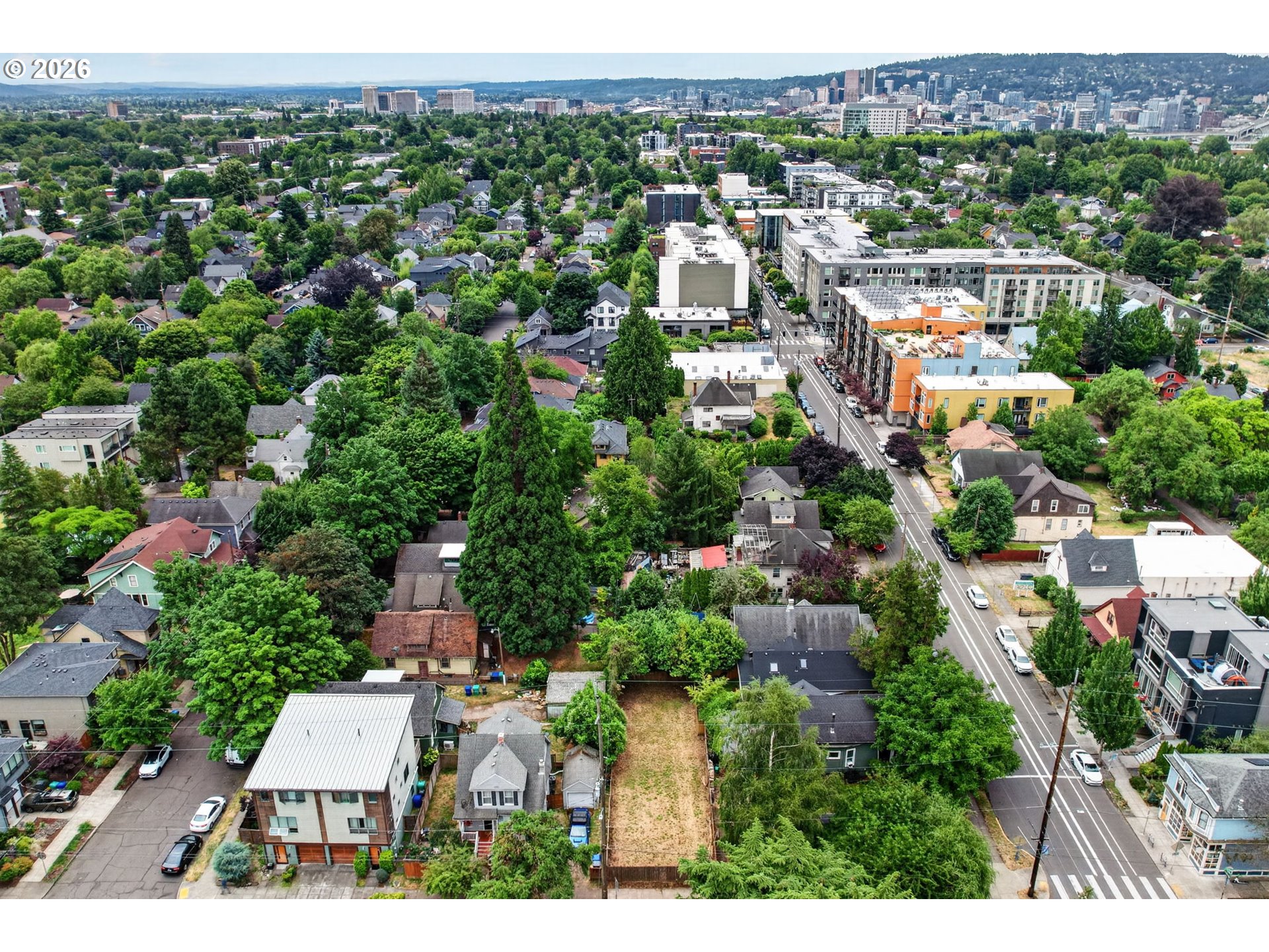 24 Northeast Going Street Portland, OR 97211 - Photo 5 of 7