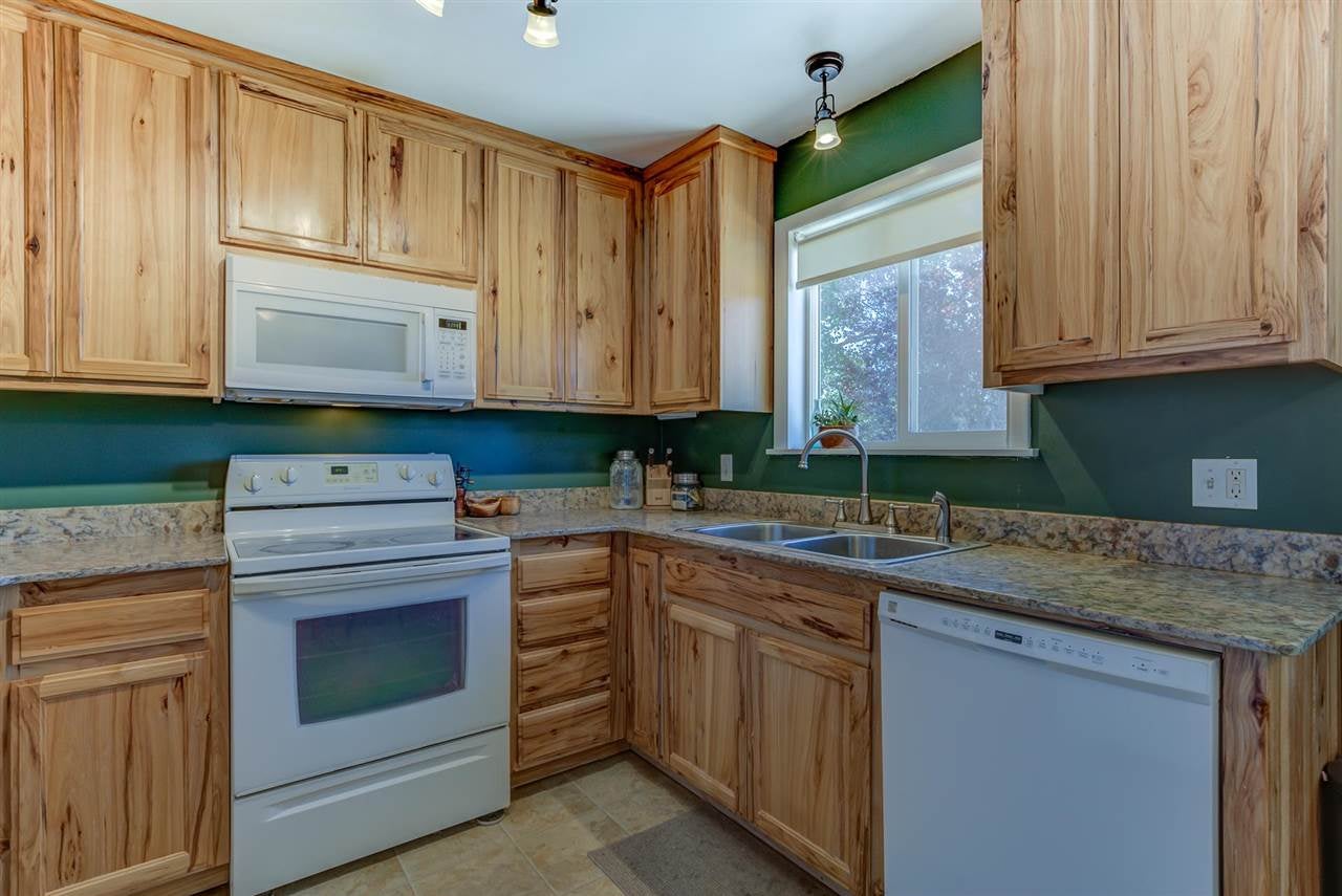 417 Dewitt Park Road Yreka, CA 96097 - Photo 7 of 22 Gallery Image 7
