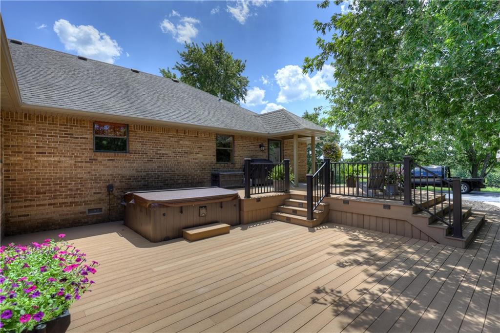 1426 East State Line Road Baxter Springs, KS 66713 - Photo 11 of 71