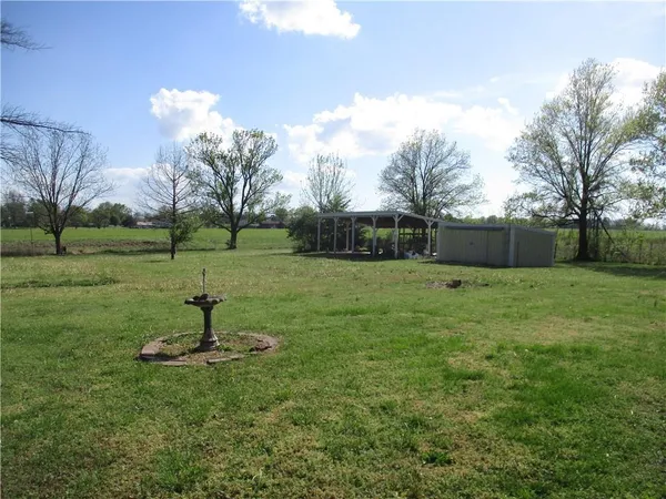 $215,000 | 400 South Washington Avenue, Columbus, KS 66725